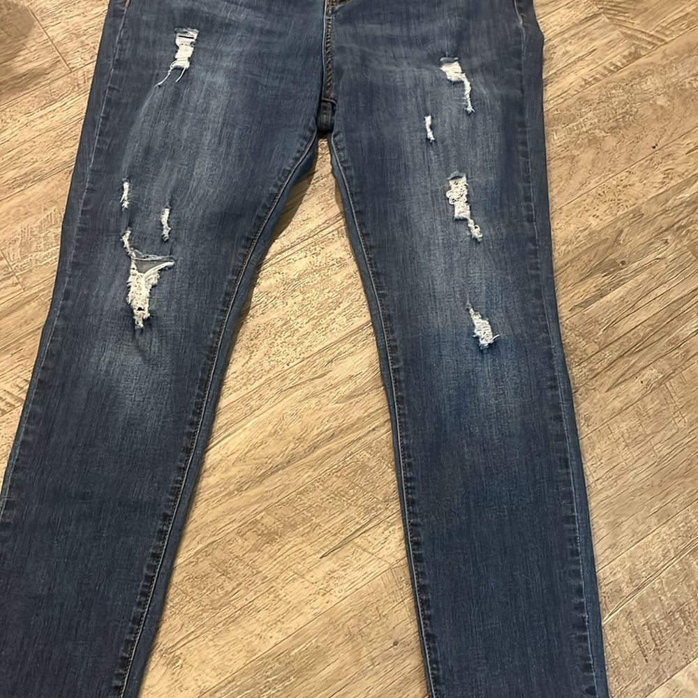 ! It Jeans - Picture 2 of 6